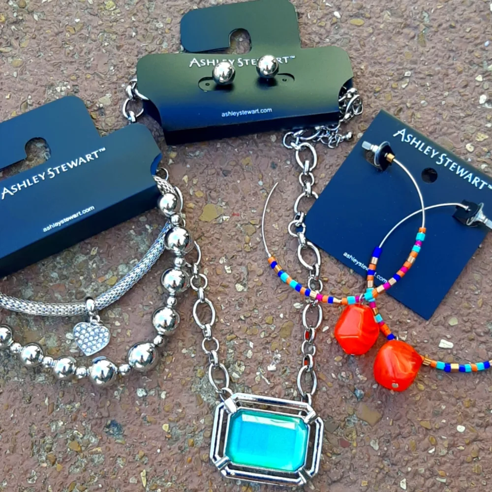 Nwt Ashley Stewart Necklace Earrings And Bracelet 17$